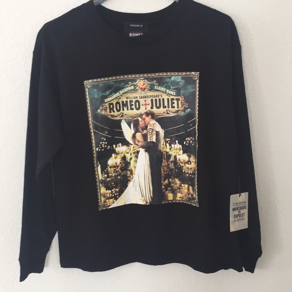 Romeo and Juliet graphic top
